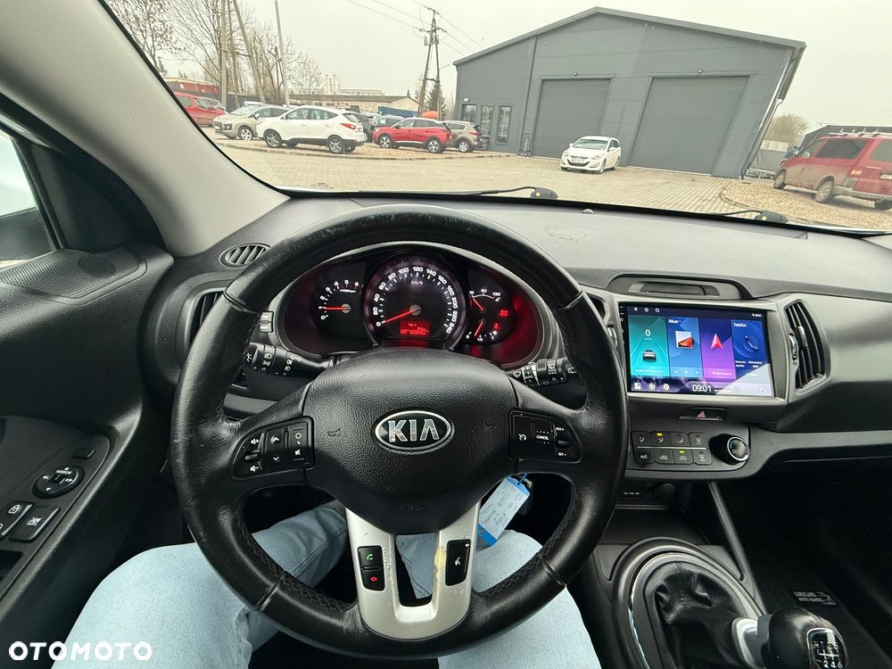 Kia Sportage 1.7 CRDI 2WD ISG Dream-Team Edition - 16