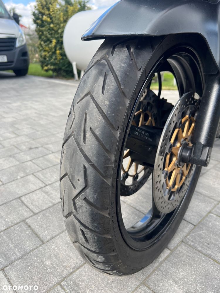 Suzuki V-STROM - 7