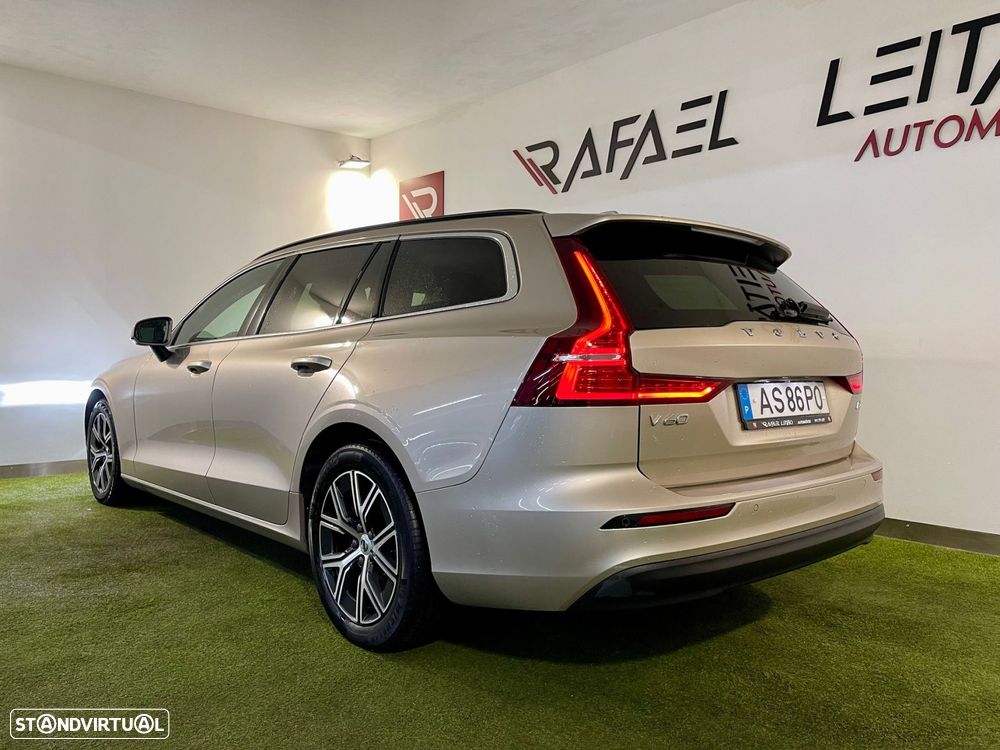 Volvo V60 2.0 B4 Momentum Geartronic - 8