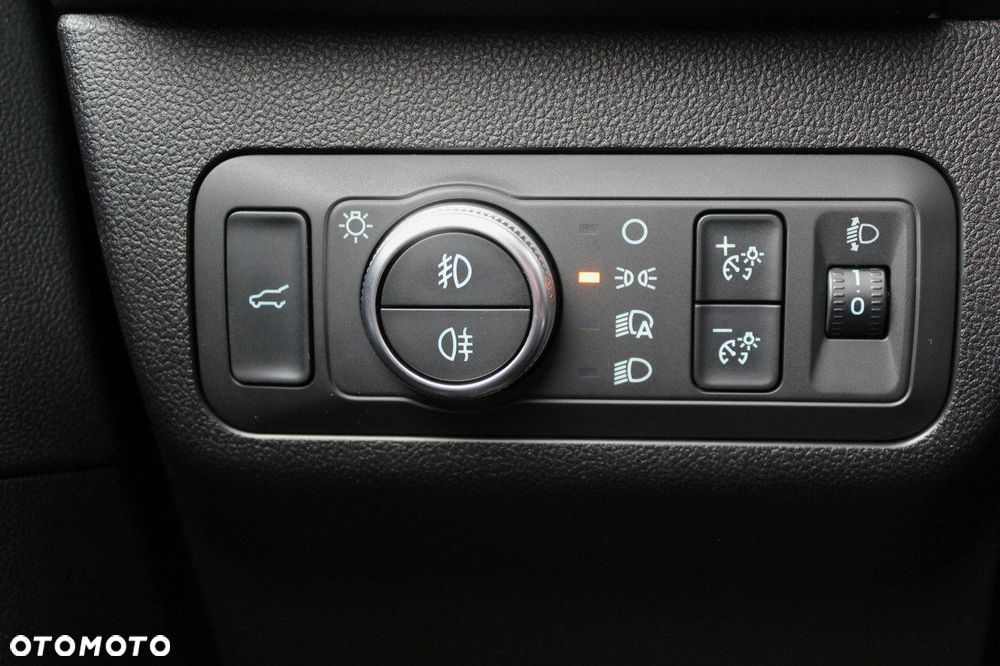Ford Kuga - 23