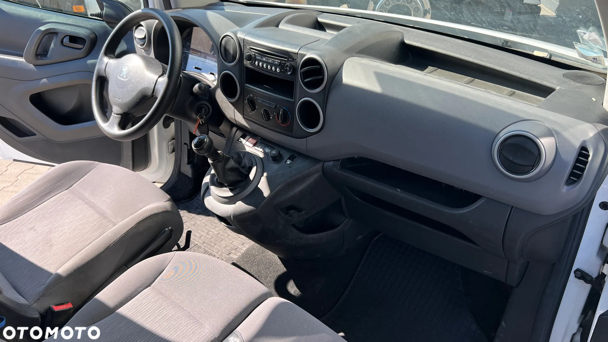 Peugeot Partner - 8