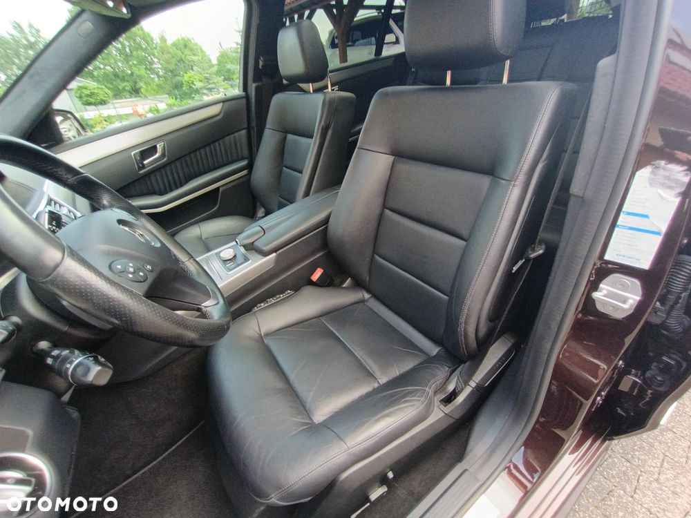 Mercedes-Benz Klasa E 300 CDI DPF BlueEFFICIENCY 7G-TRONIC Avantgarde - 23