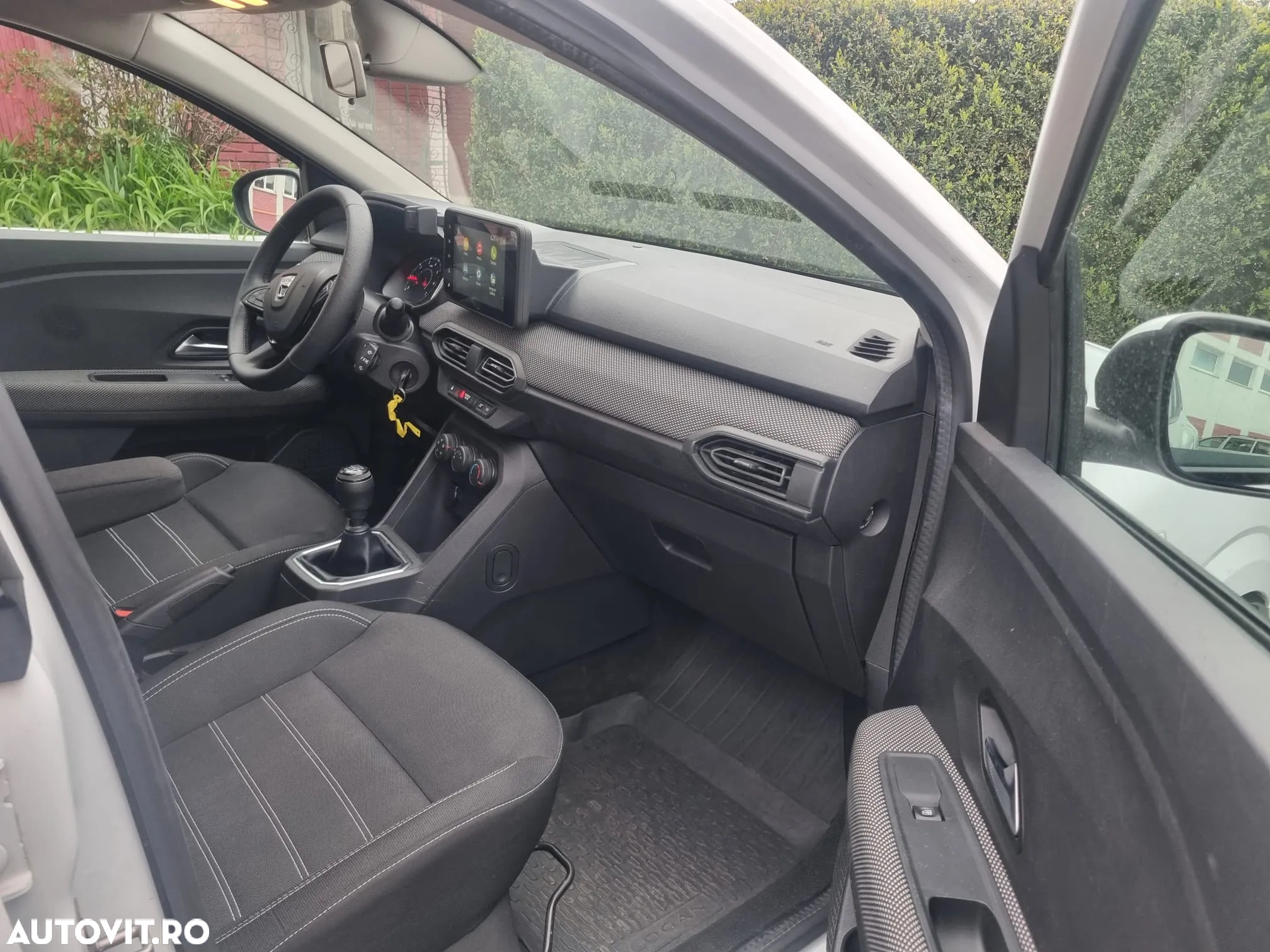 Dacia Logan TCe 90 MT6 Comfort - 9