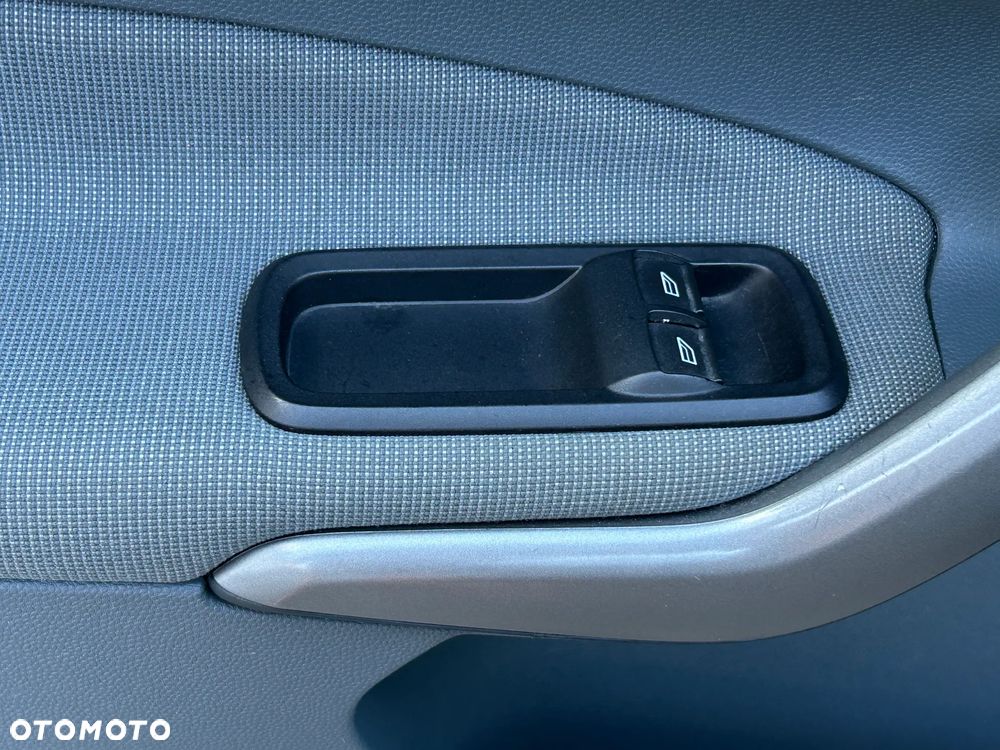 Ford Fiesta - 11