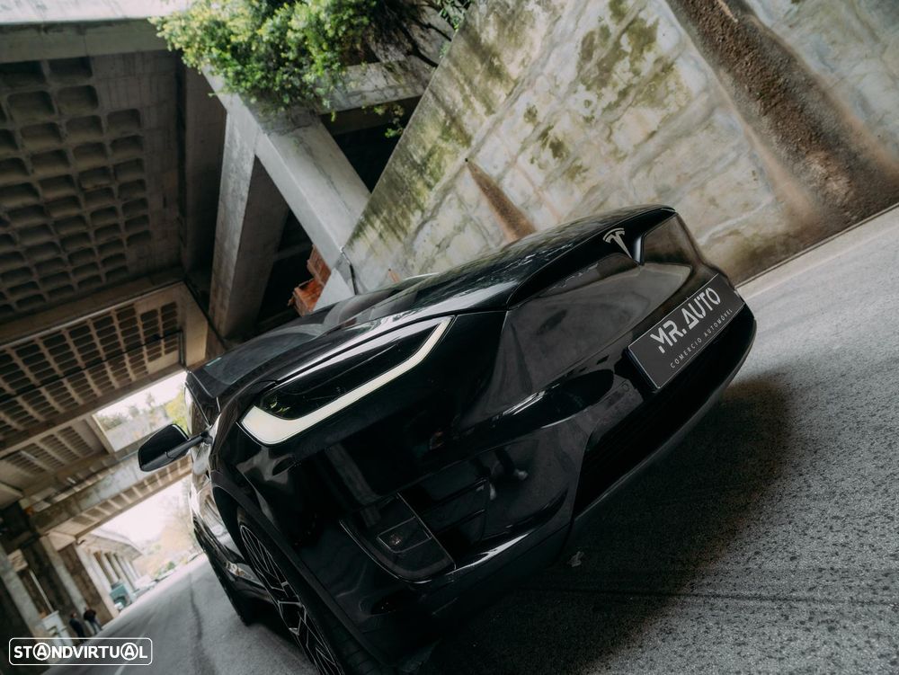 Tesla Model X 100D - 10
