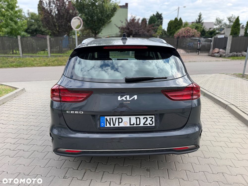 Kia Ceed 1.6 CRDi (48V Mild-Hybrid) DCT7 Platinum - 8