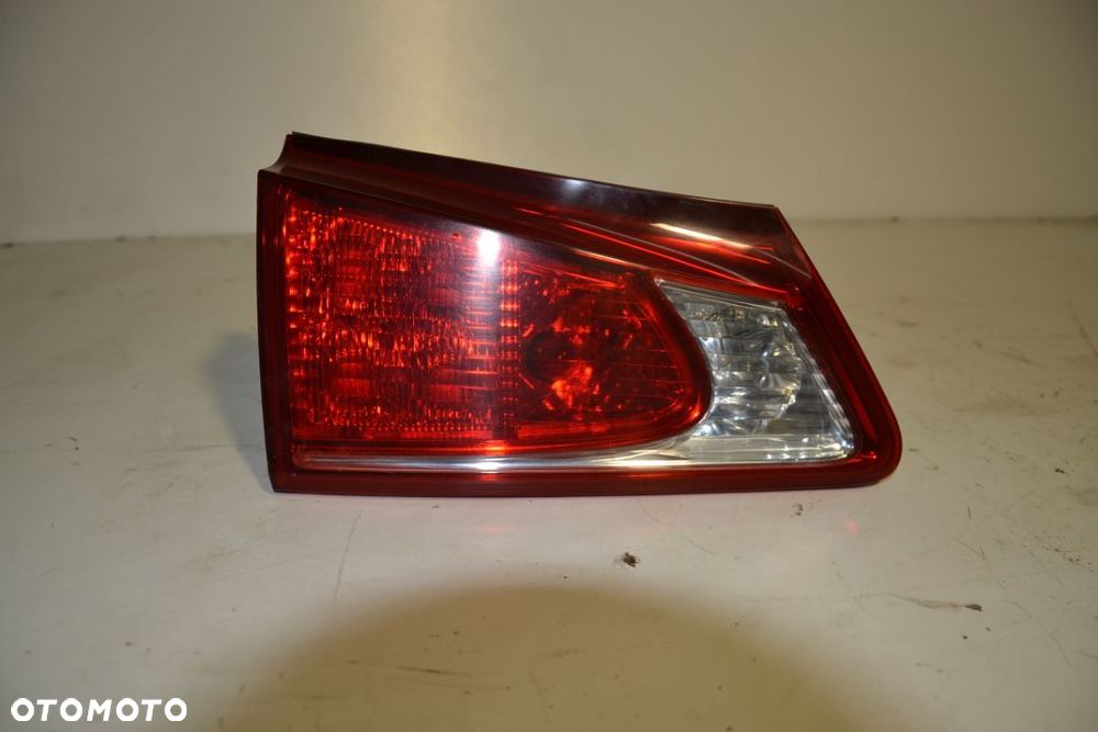 lampa lewa tył poliftowa w klapę lexus is220d is250 is350 - 1