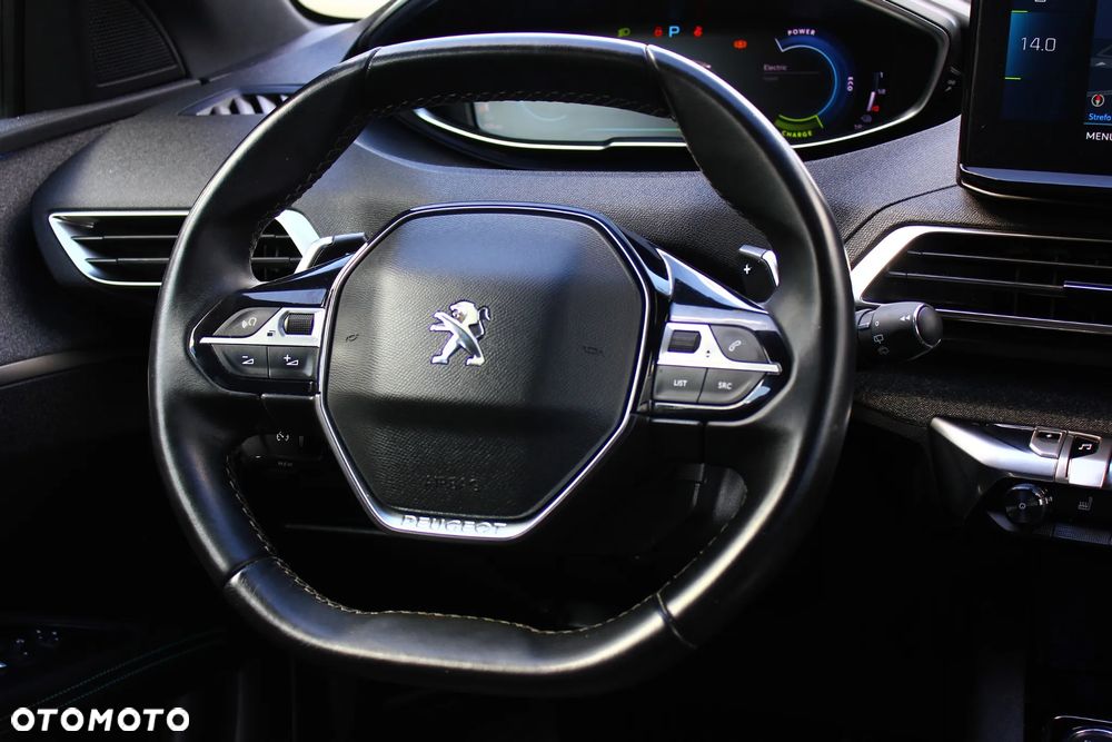 Peugeot 3008 225 e-EAT8 Allure - 37