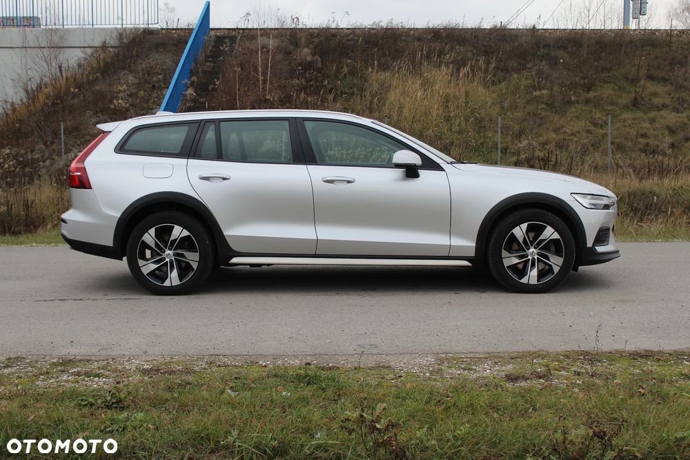 Volvo V60 Cross Country B4 D AWD Geartronic - 7