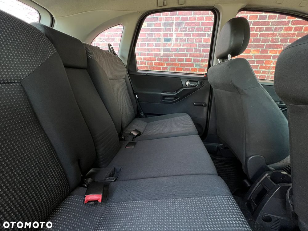 Opel Meriva - 18