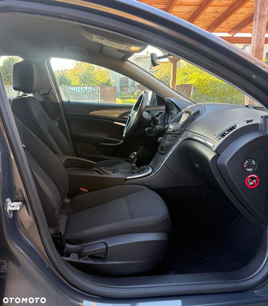 Opel Insignia - 10