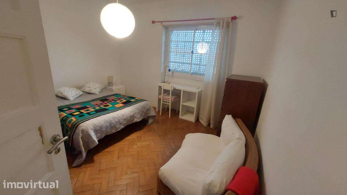 Quarto - localizado em Alvalade Lisbon - Grande imagem: 4/18