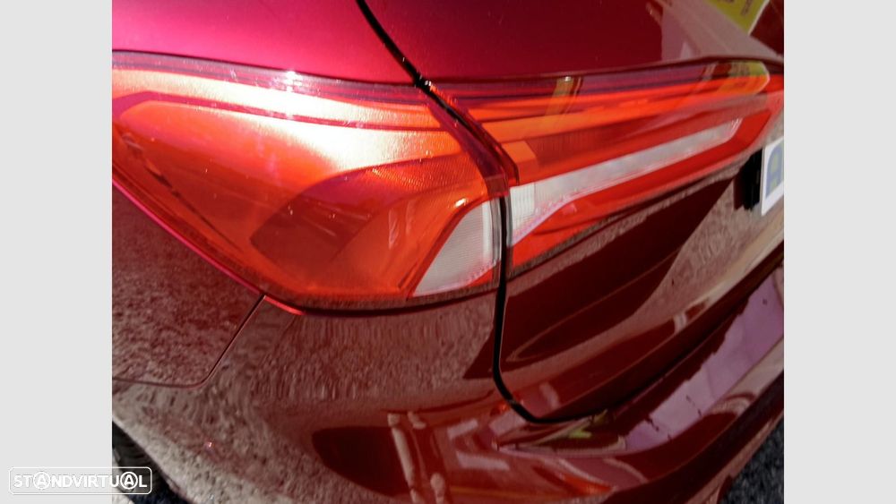 Ford Focus SW 1.0 EcoBoost MHEV ST-Line - 10