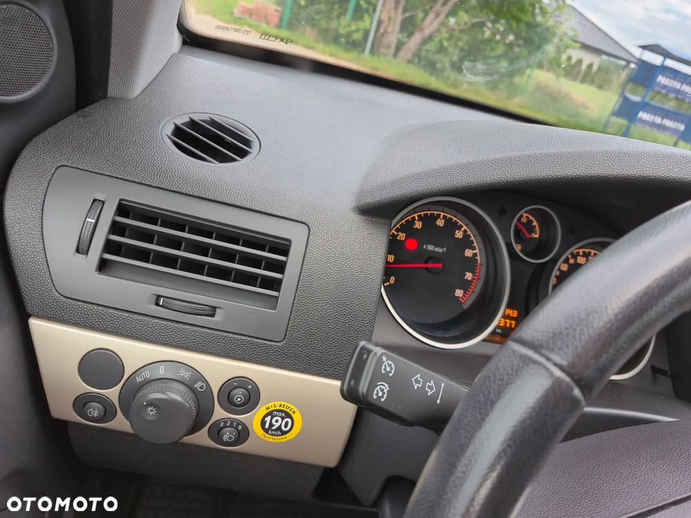 Opel Astra 1.6 Comfort / Cool - 23