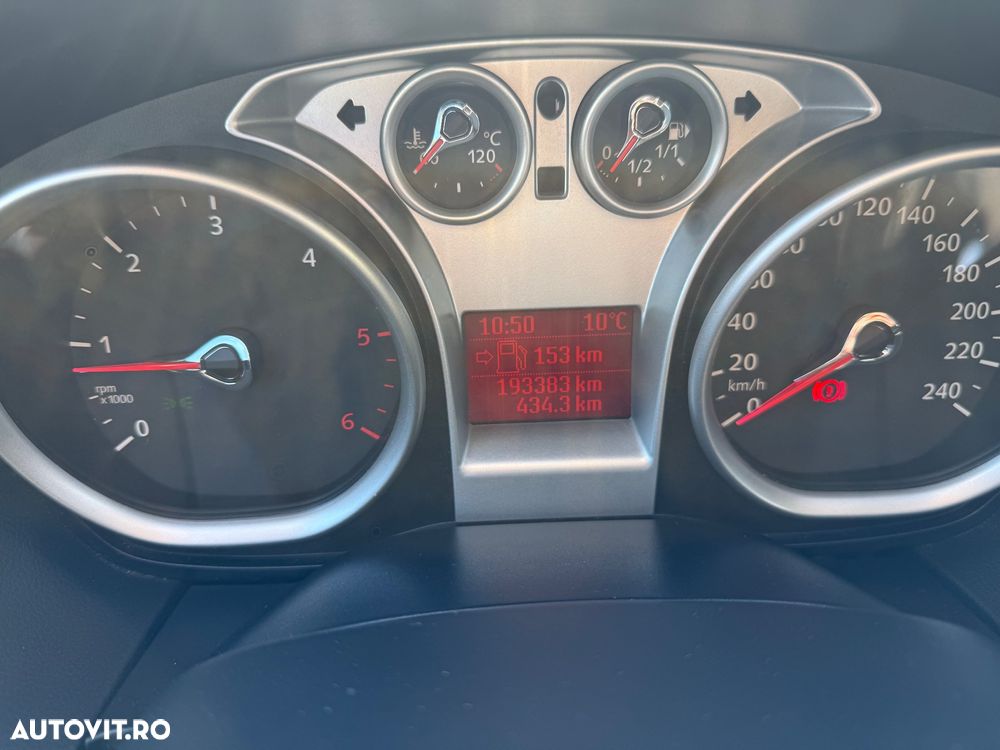 Ford Focus 1.6 TDCi DPF Trend - 8