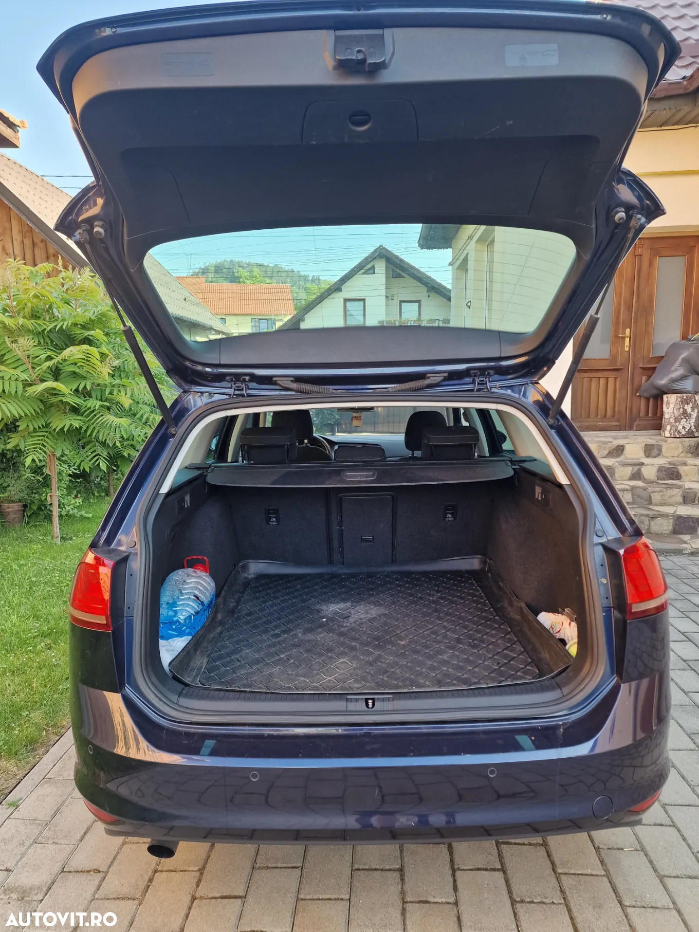 Volkswagen Golf 1.6 TDI DPF BMT DSG Highline - 3