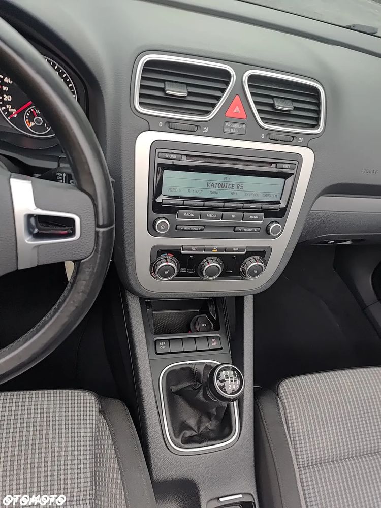 Volkswagen Eos - 22