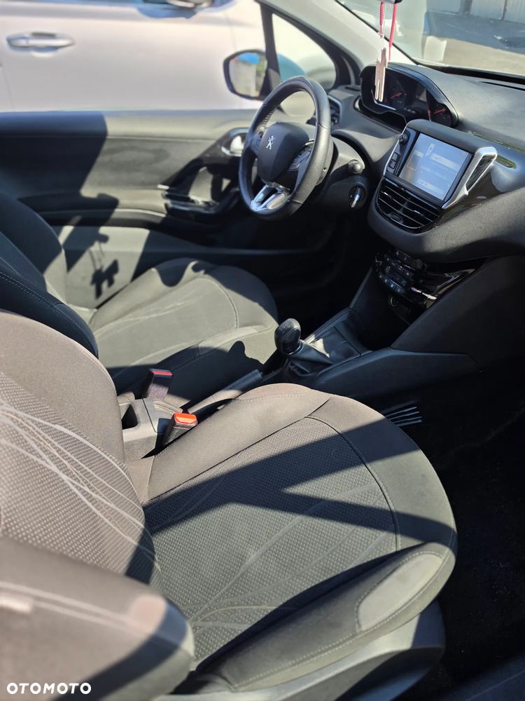Peugeot 208 1.2 PureTech Active - 7