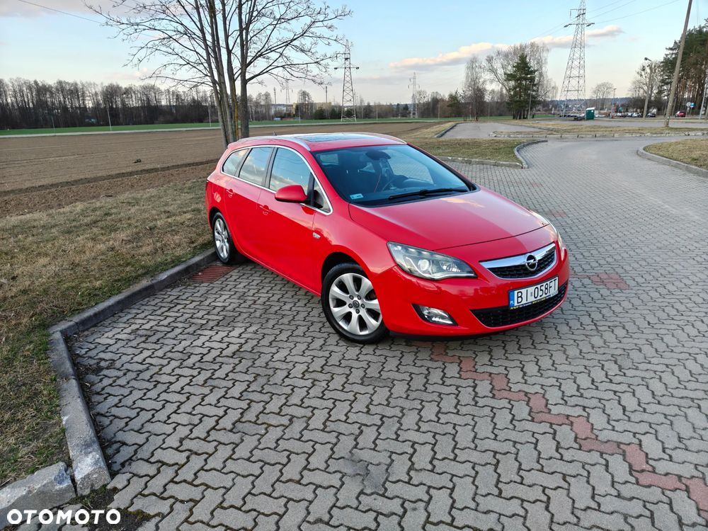 Opel Astra 1.6 T Cosmo - 1