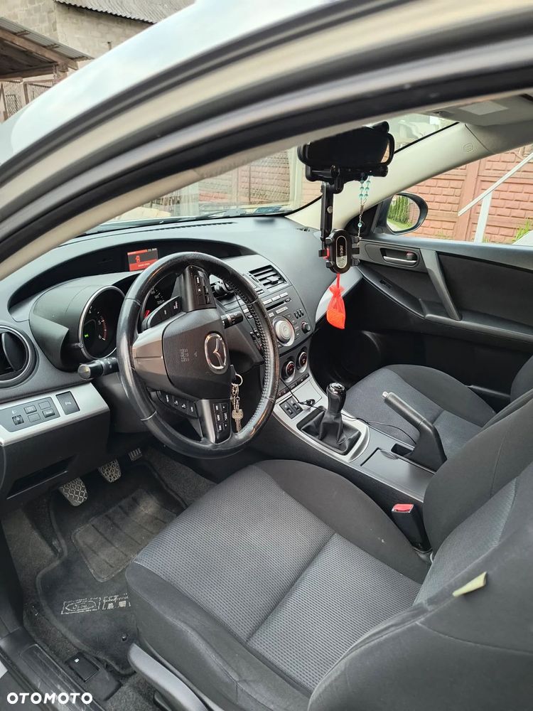 Mazda 3 1.6 CD Exclusive + - 16