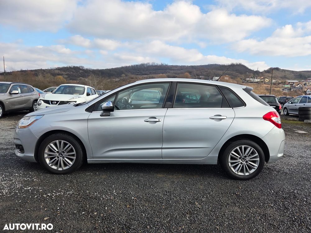 Citroën C4 1.6 16V Confort - 9