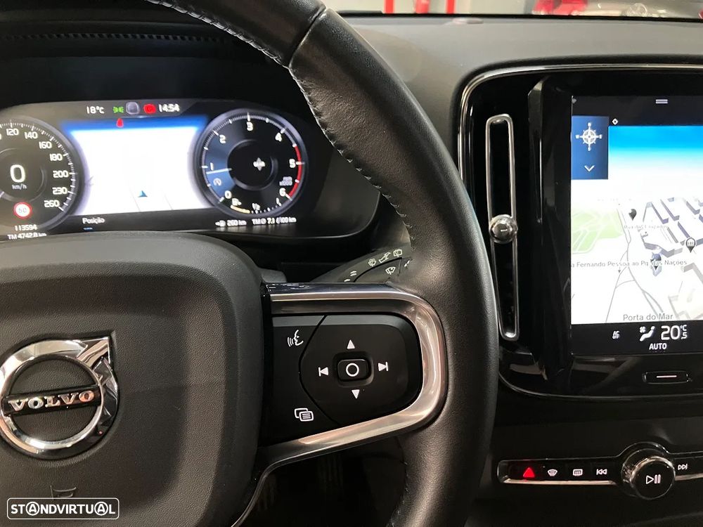 Volvo XC 40 2.0 D3 Momentum Plus - 37