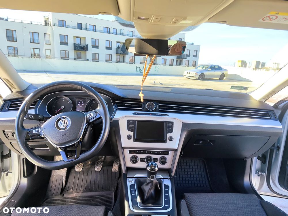 Volkswagen Passat Variant 2.0 TDI (BlueMotion Technology) Comfortline - 8