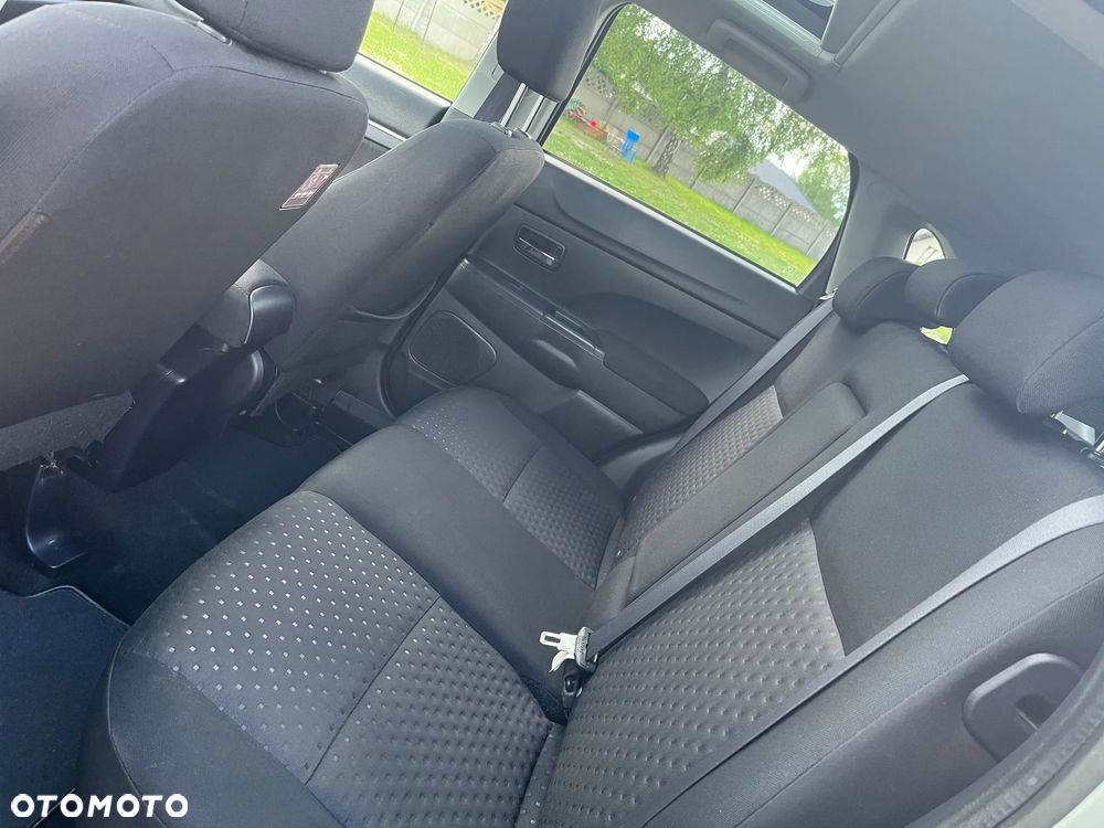 Mitsubishi ASX 1.8 DID Intense AS&G - 17