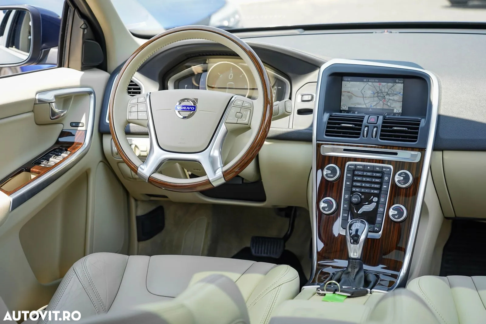 Volvo XC 60 D4 Geartronic Summum - 12