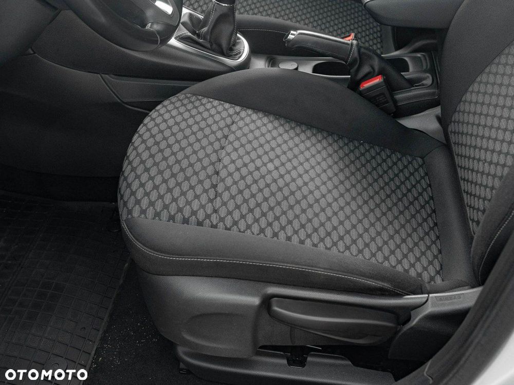 Opel Astra 1.2 T Edition S&S - 12