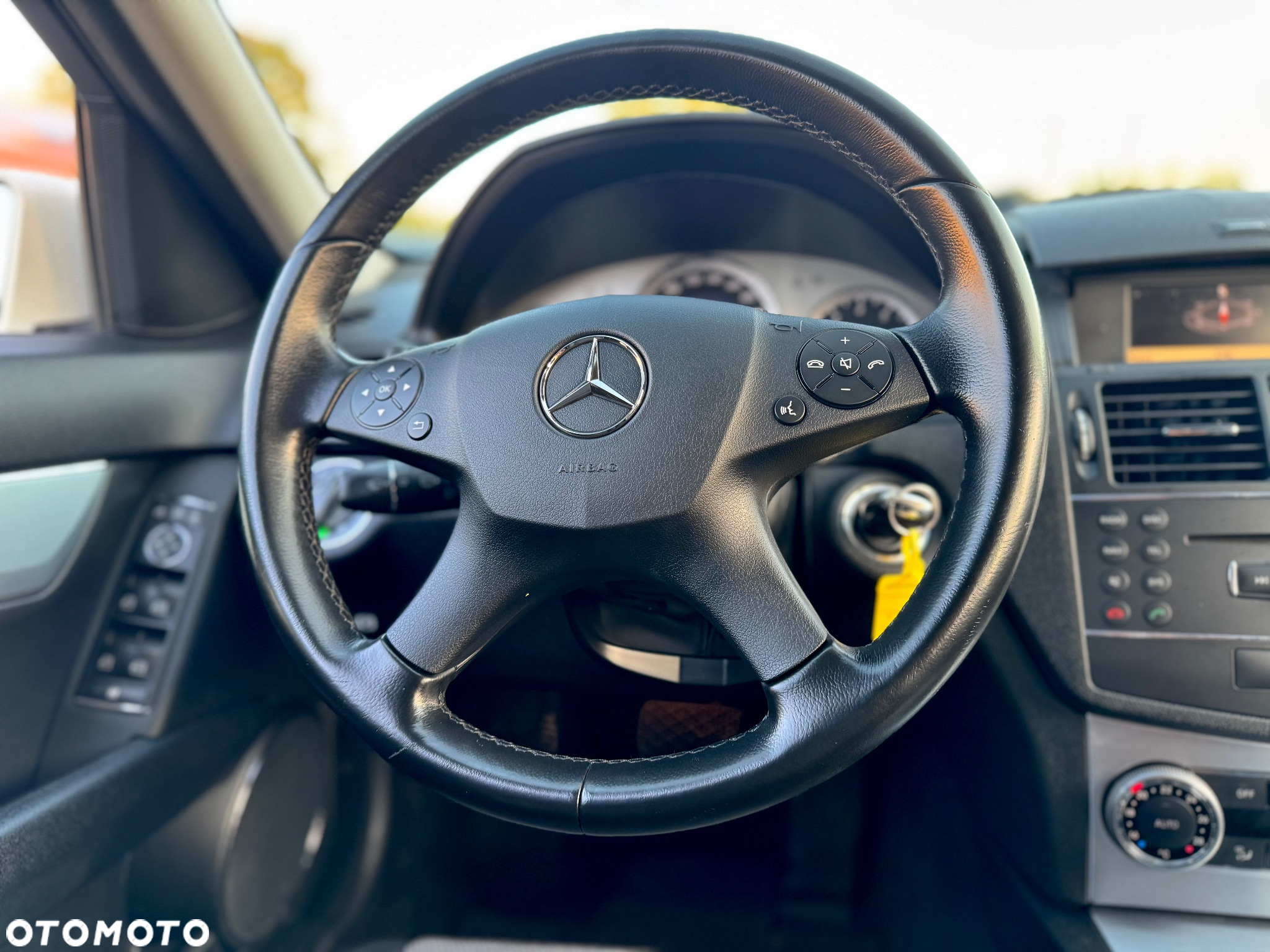 Mercedes-Benz Klasa C 180 T Kompressor Automatik BlueEFFICIENCY Special Edition - 14