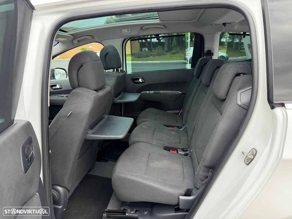 Peugeot 5008 1.6 BlueHDi Style EAT6 - 24