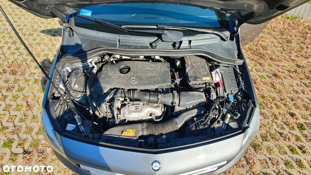 Mercedes-Benz Klasa B 180 BlueEFFICIENCY Edition - 9