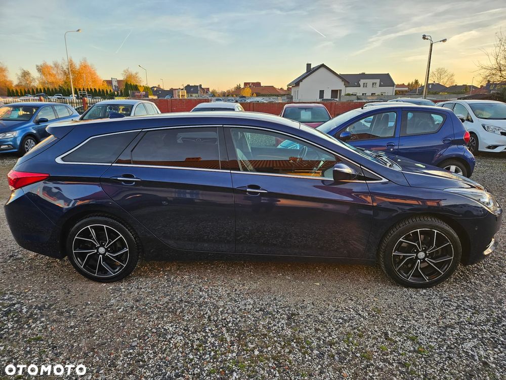 Hyundai i40 Kombi blue 1.6 CRDi DCT Space Plus - 15