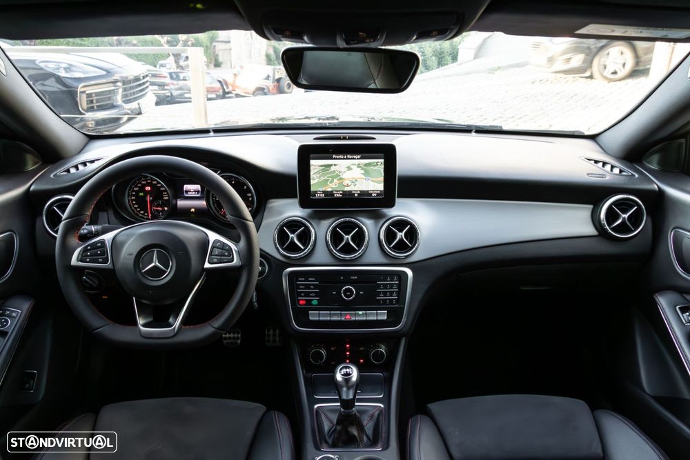 Mercedes-Benz CLA 180 d AMG Line - 14