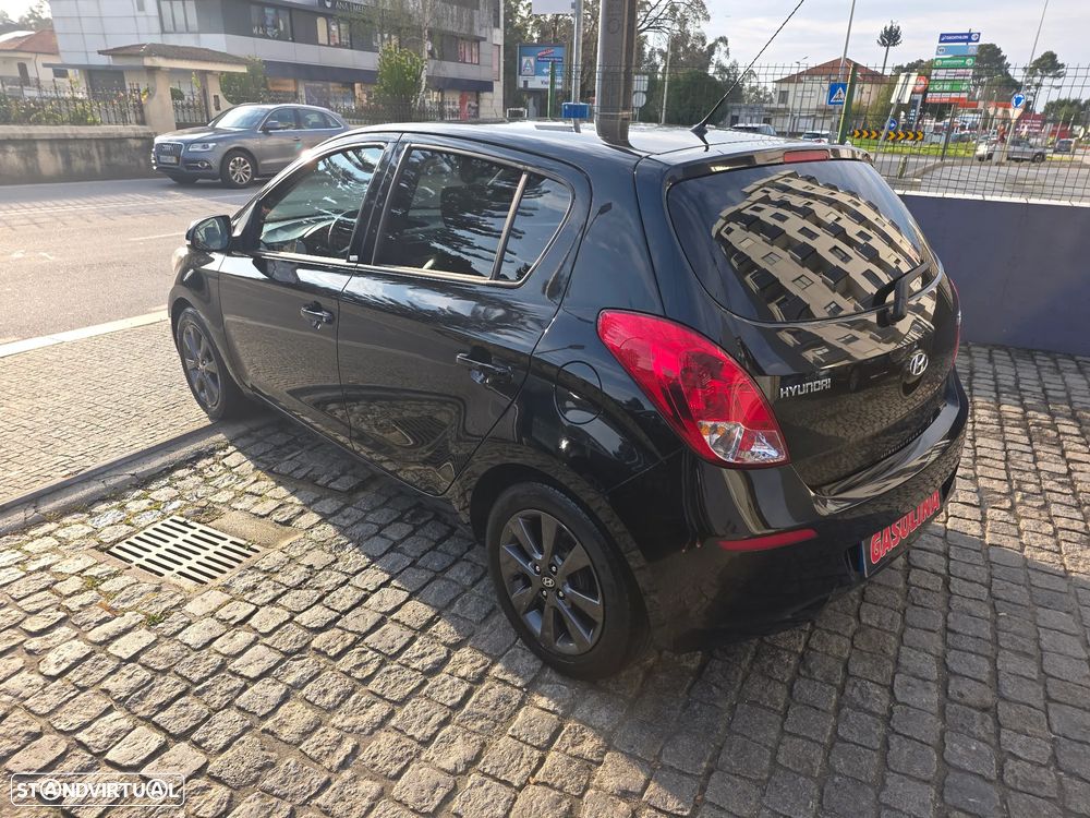 Hyundai i20 1.2 GO! Plus - 6