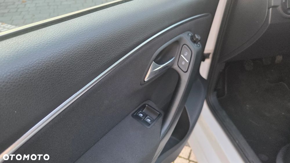 Volkswagen Polo - 16