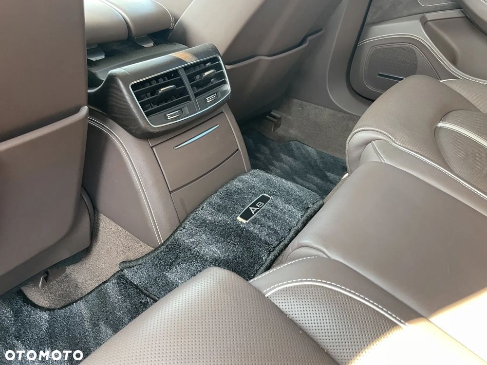 Audi A8 4.0 TFSI Quattro tiptronic - 31