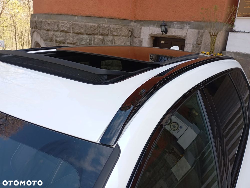 Volvo XC 60 B4 D AWD Ultimate Dark - 9