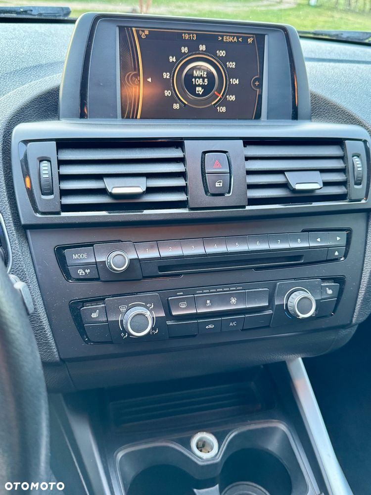 BMW Seria 1 116i - 12