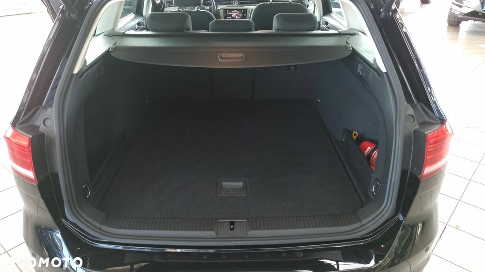 Volkswagen Passat 2.0 TDI BMT Comfortline - 21