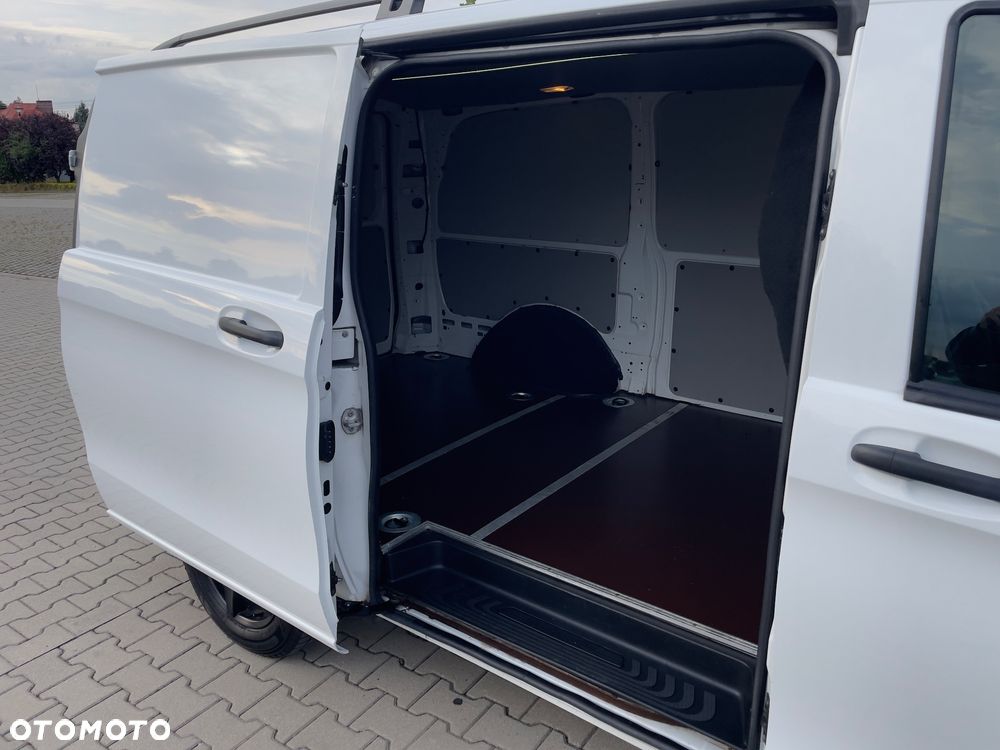 Mercedes-Benz Vito - 18
