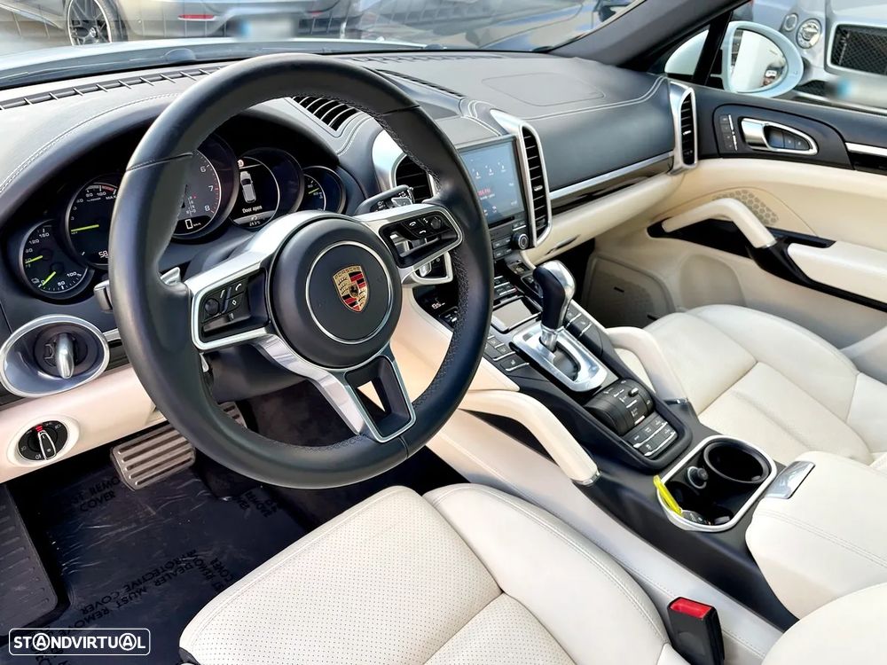 Porsche Cayenne S E-Hybrid - 28