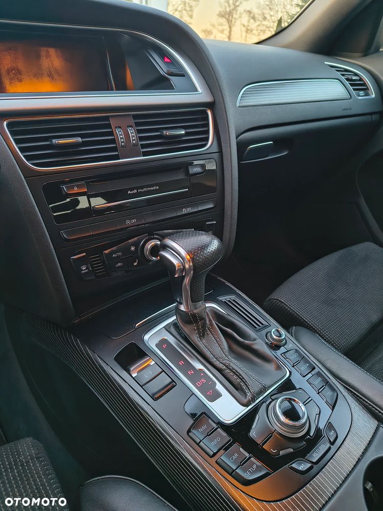 Audi A4 Avant 3.0 TDI DPF clean diesel quattro S tronic Ambition - 25