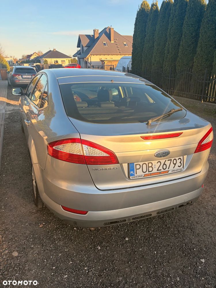 Ford Mondeo 2.5 Ghia - 2