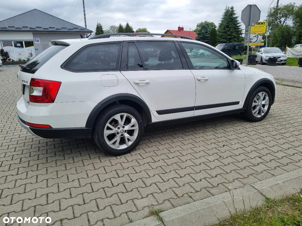 Skoda Octavia Scout 2.0 TDI 4x4 DSG - 5