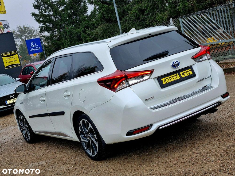 Toyota Auris Hybrid 135 Prestige - 7