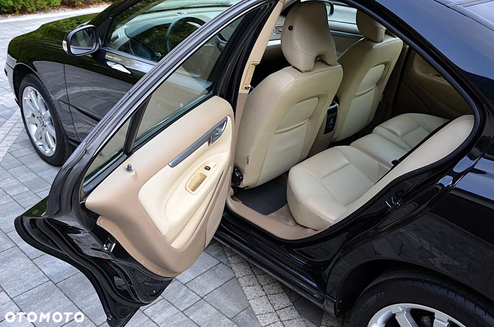 Volvo S60 2.4D Summum - 19