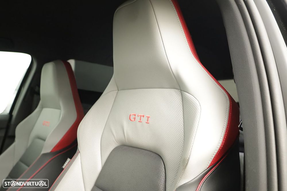 VW Golf 2.0 TSI GTI Clubsport DSG - 19