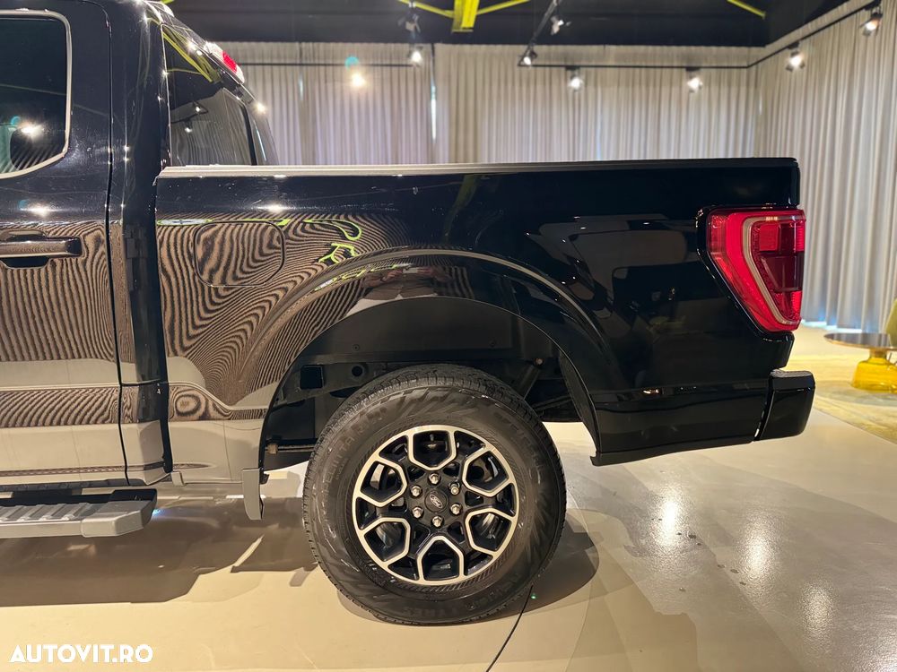 Ford F150 SuperCrew 3.5L PowerBoost Hybrid - 9